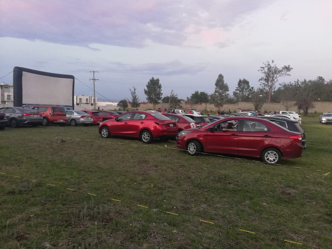 El autocinema tiene capacidad de 260 vehículos. (María Ramírez)