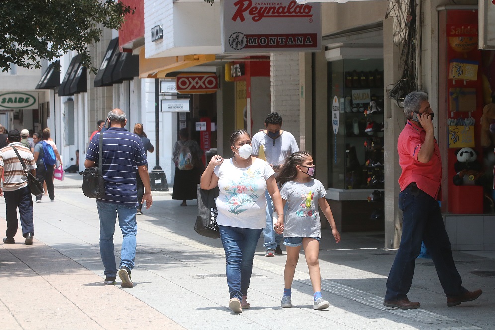Nuevo León restringirá la movilidad de las personas ante el aumento de contagios covid-19. Foto: Leonel Rocha.
