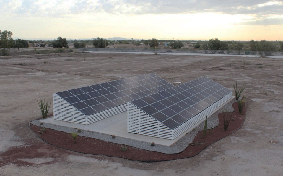 La universidad cuenta con un total de 400 paneles solares, distribuidos en 4 módulos de 100 paneles solares cada módulo. (Cortesía)