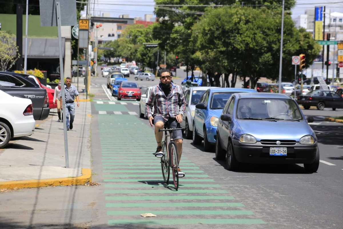 Los ciudadanos consideran que hace falta mayor difusión y más infraestructura de movilidad. (Andrés Lobato)