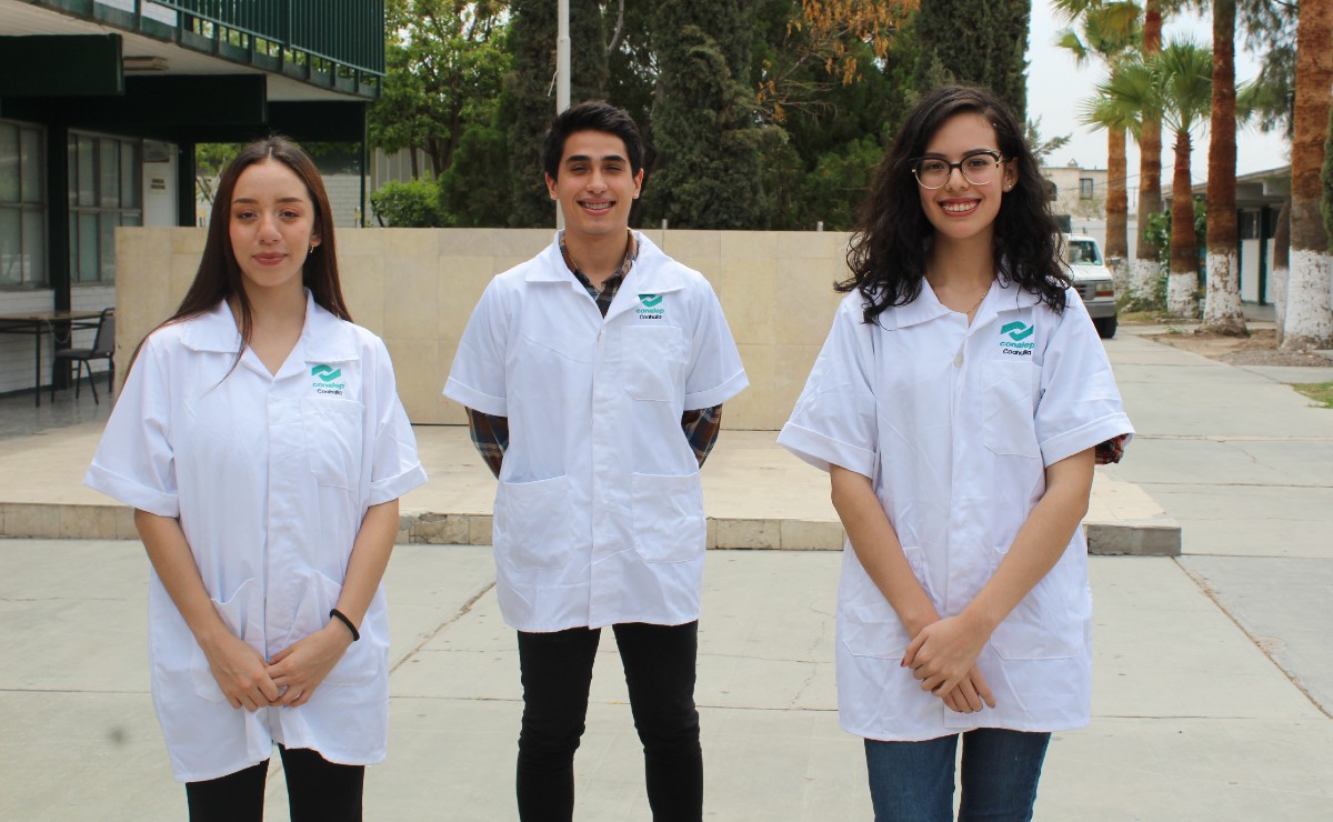 Leslie Elizabeth Herrera Guerrero, Edgar Karim Monreal García y Georgina Cabral de la Rosa. (Claudia Luévano)