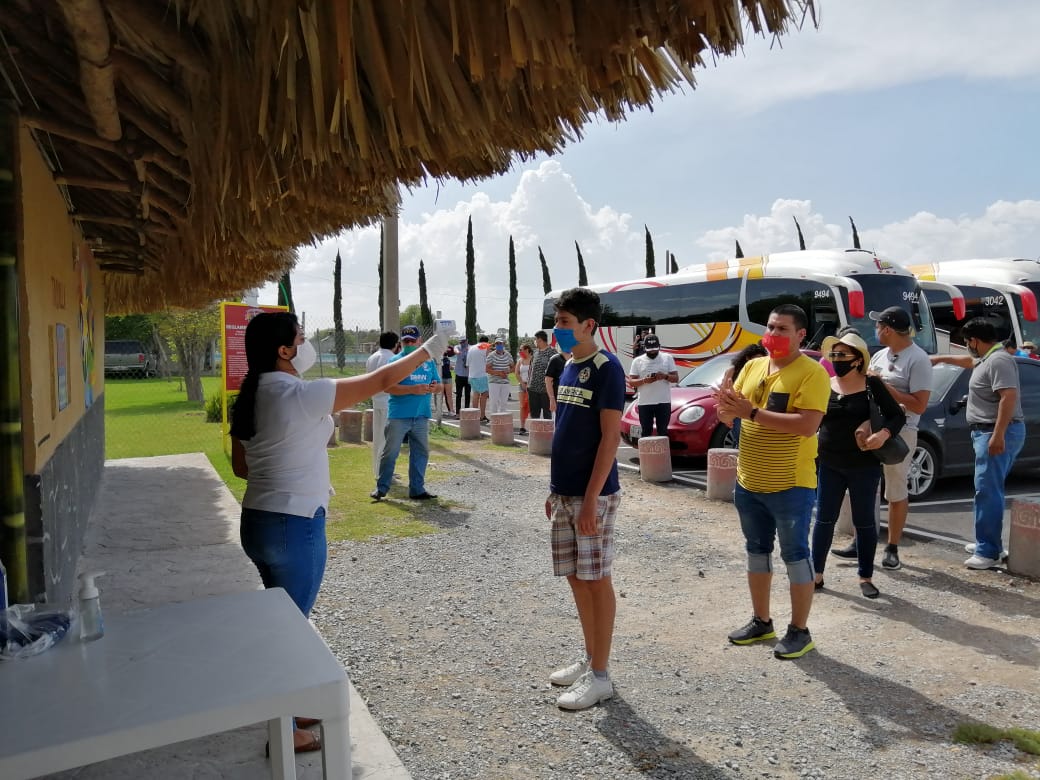 Representantes de agencias visitan balnearios en Hidalgo. (Especial)