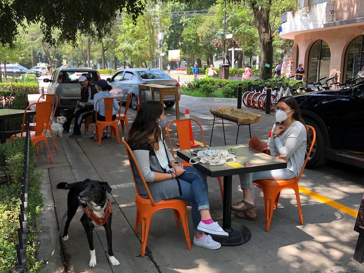 Los ciudadanos regresaron a la zona de restaurantes de Polanco,  la Condesa y la Roma, en la CdMx. (Abraham Reza)