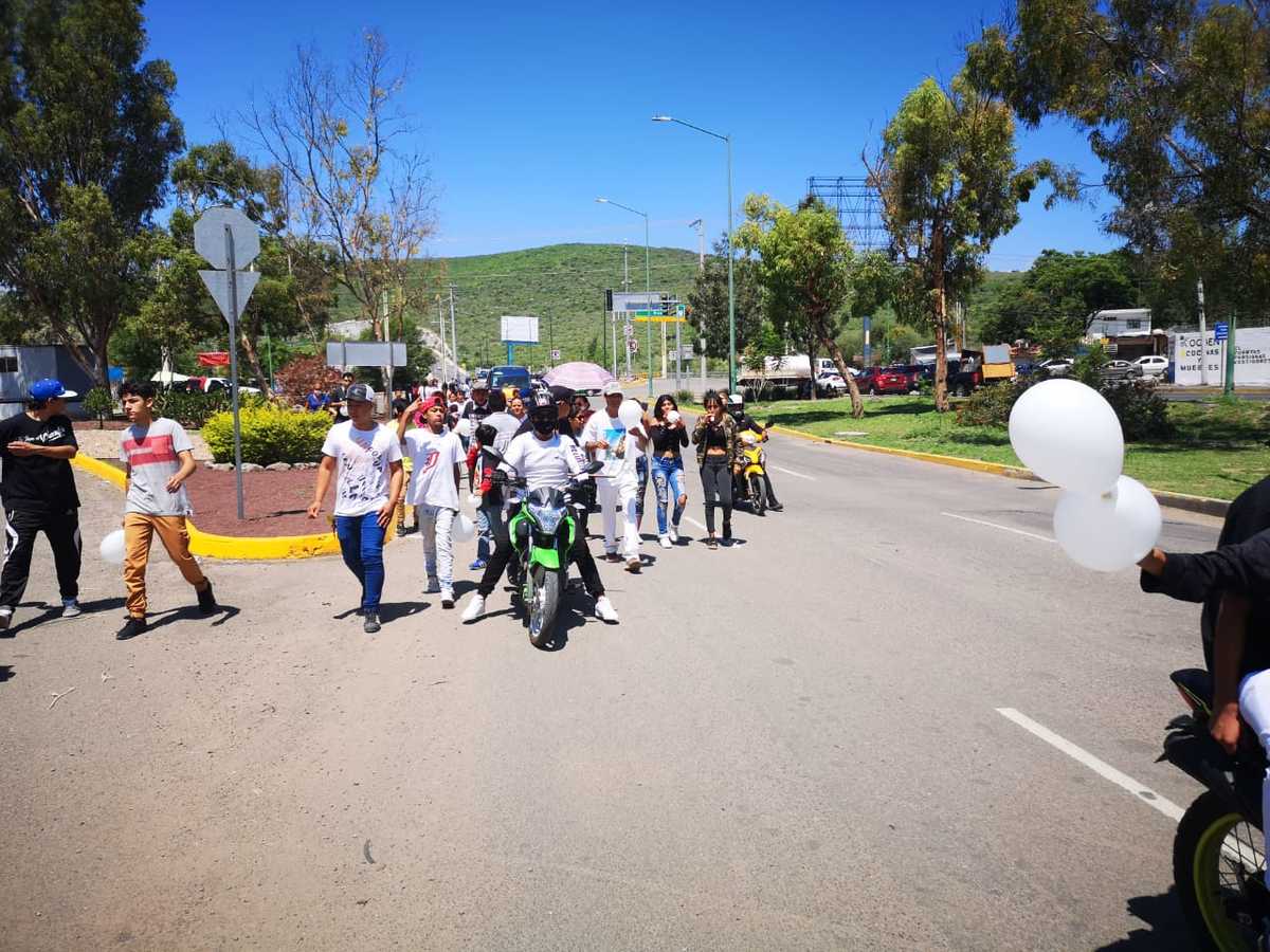 Despiden a Jesús, joven asesinado en anexo de Guanajuato. (Francisco Mejía)