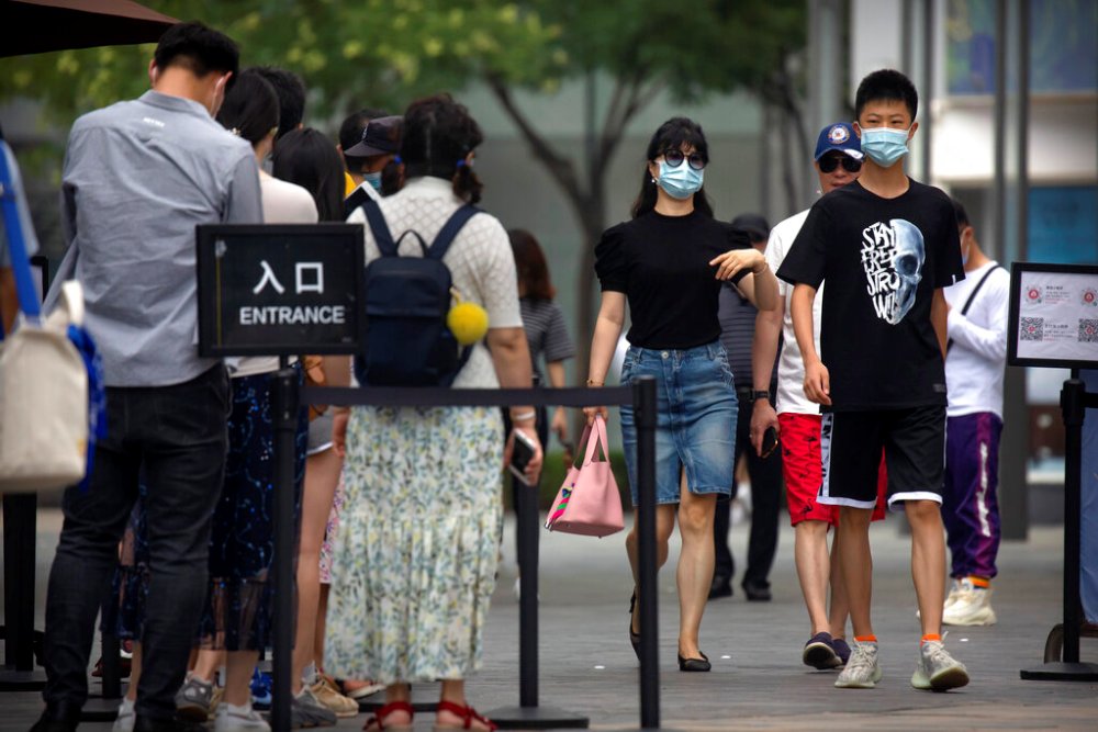 China tenía 83 mil 553 contagios confirmados, según las autoridades sanitarias. (AP)