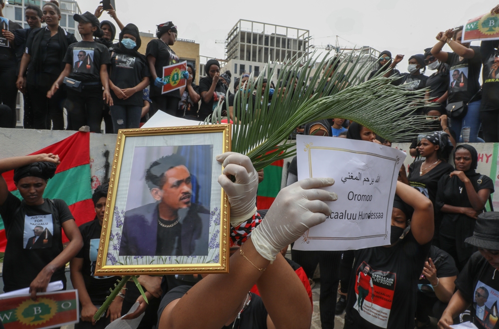 La estrella de pop Hachalu fue asesinado a tiros en Adís Abeba, el lunes. (AFP)
