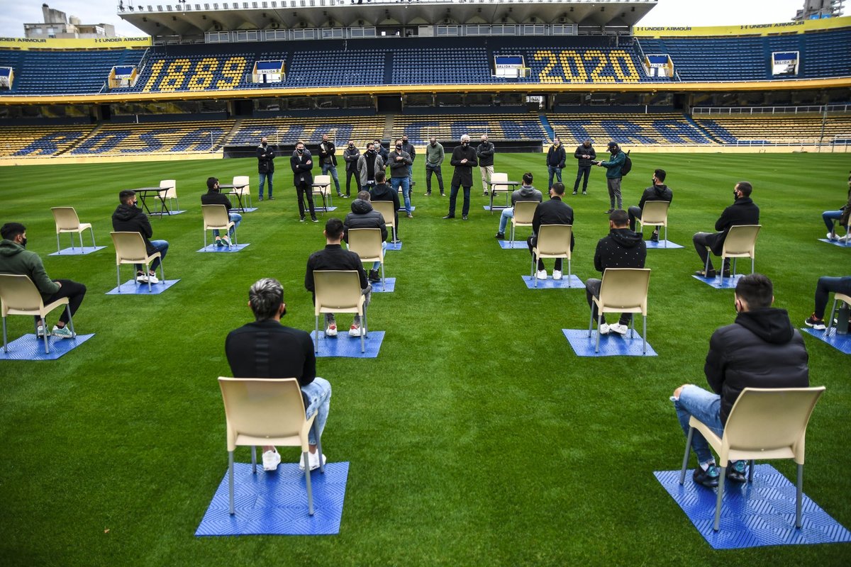 Así fue la presentación del Kily González con Rosario Central (Twitter @CARCoficial)