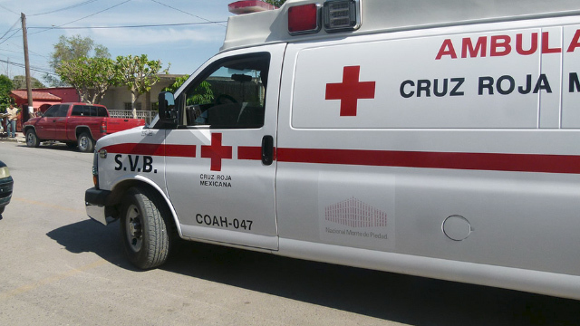 Abandonan a dos bebés recién nacidos en plena calle en Saltillo