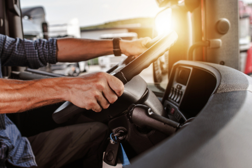 Chofer de autobús en muerte cerebral tras ser agredido. (shutterstock)