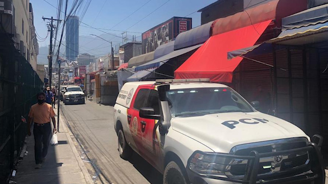 Cierran negocios no esenciales en Monterrey