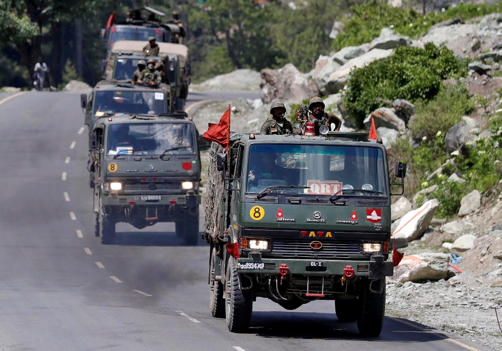 India acusó a su vecino de concentrar tropas y levantar estructuras en la zona, mientras China aseguró que el ejercito indio provocó a sus soldados. (