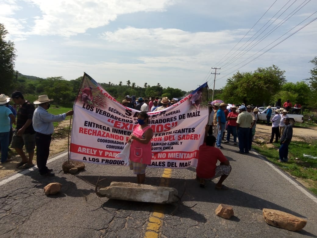 Los manifestantes exigen que le entreguen insumos. | Javier Trujillo