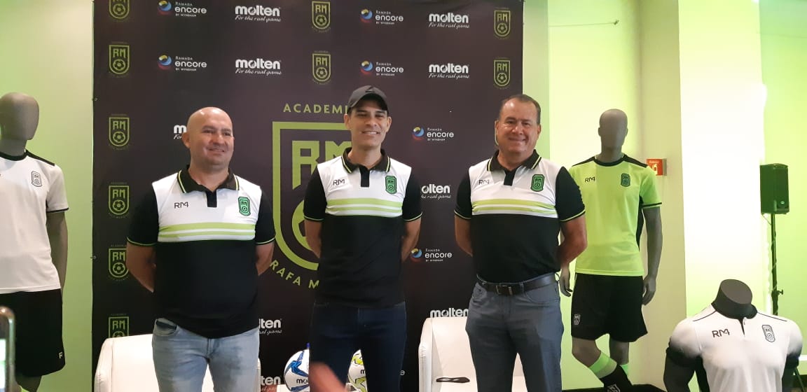 Rafa,  estuvo acompañado por Efraín Flores, quien será director de la Academia. (Alberto Ávalos)