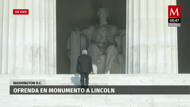 AMLO deposita ofrenda floral en Monumento a Abraham Lincoln en Estados Unidos