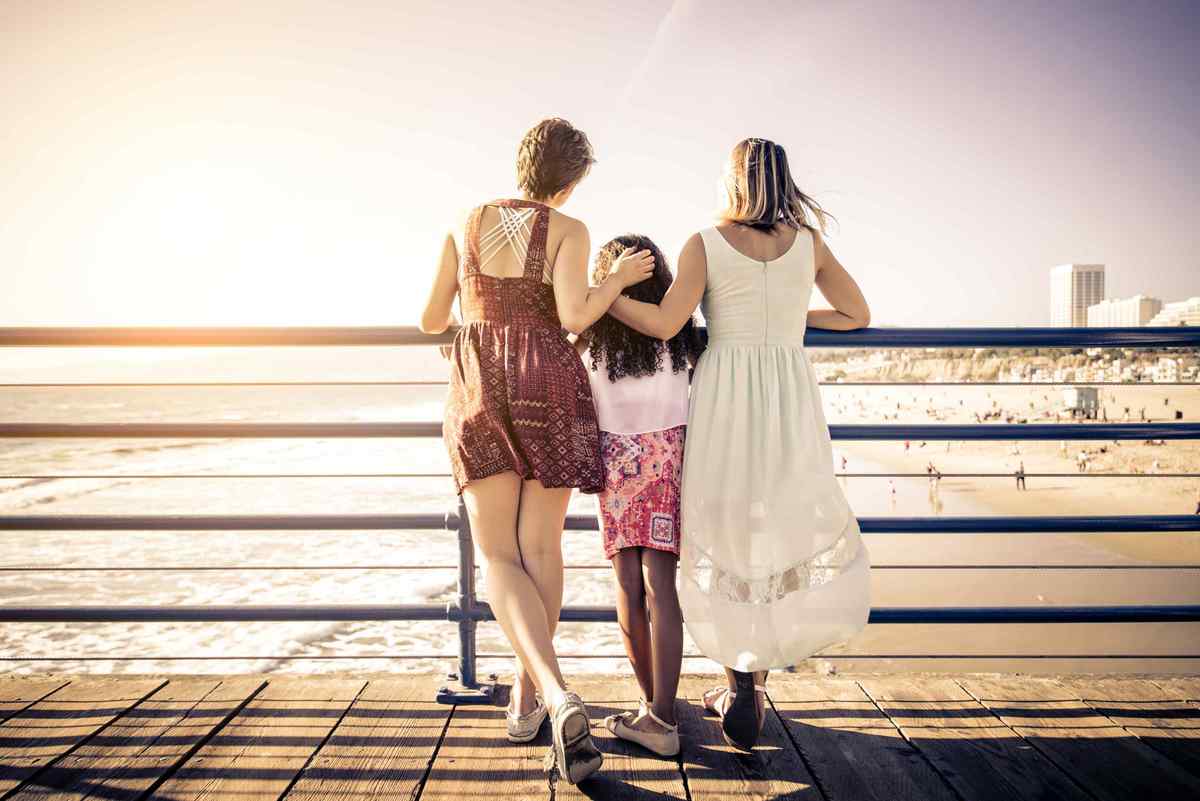 El máximo tribunal del país confirmó la custodia de una niña a quien no es su madre biológica / Shutterstock