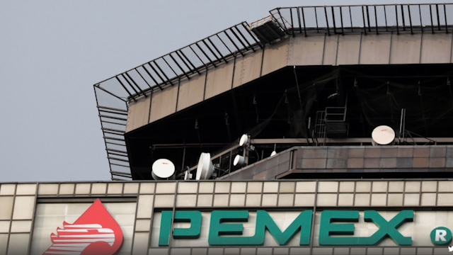 Pemex anuncia canje de bonos por 22 mil 400 mdd