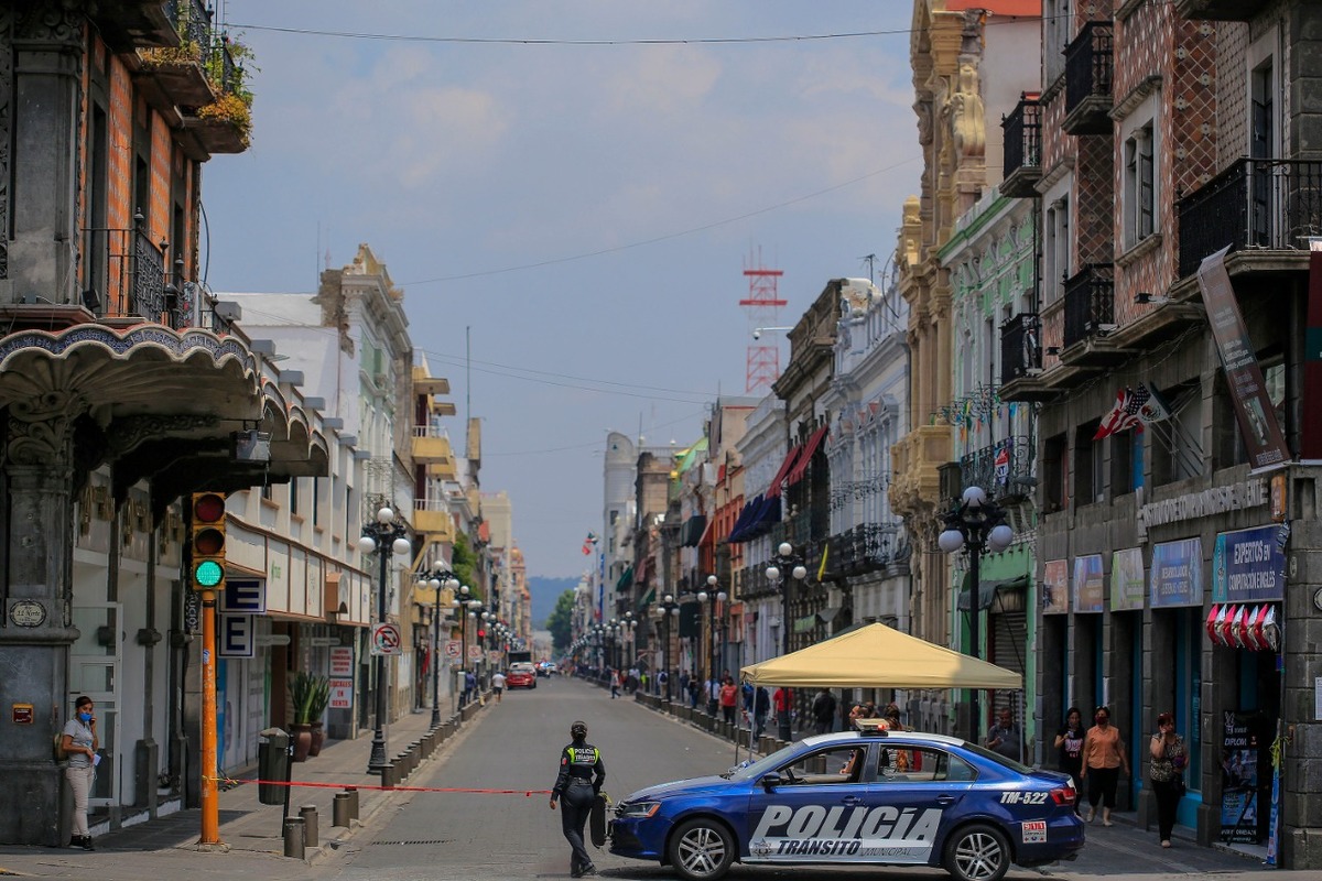 Cierre de calles por parte de tránsito municipal. (Andrés Lobato)