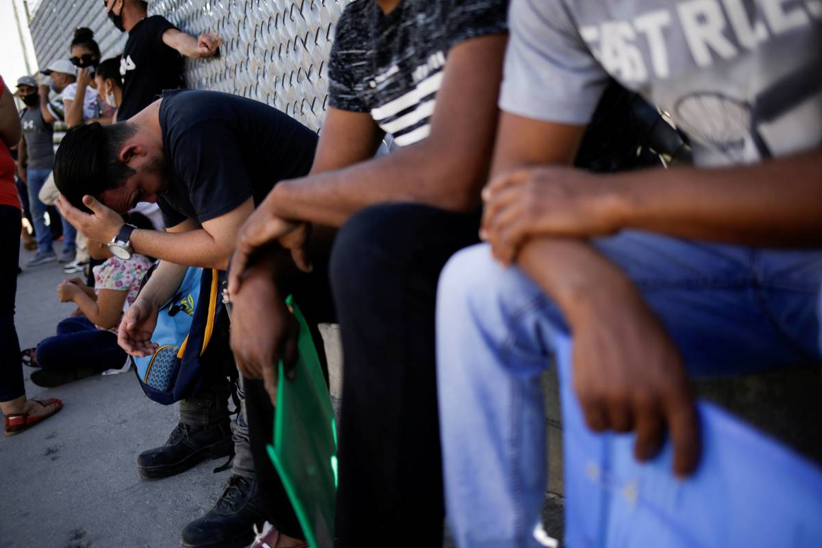 La detención de migrantes aumentó en el último mes en EU / Reuters