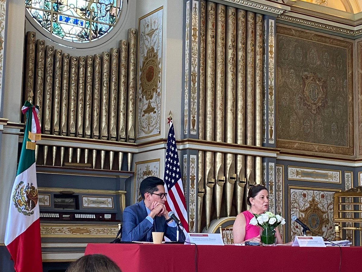 Embajadora de México en EU, Martha Bárcena, en conferencia. (Twitter)