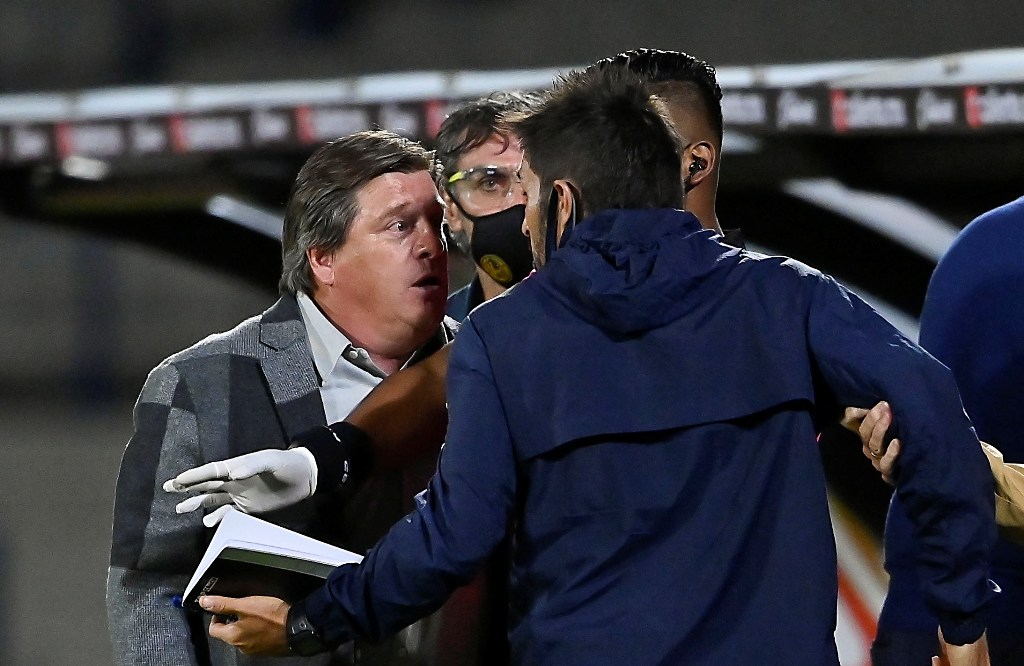 Miguel Herrera en el duelo ante Pumas (Imago7)