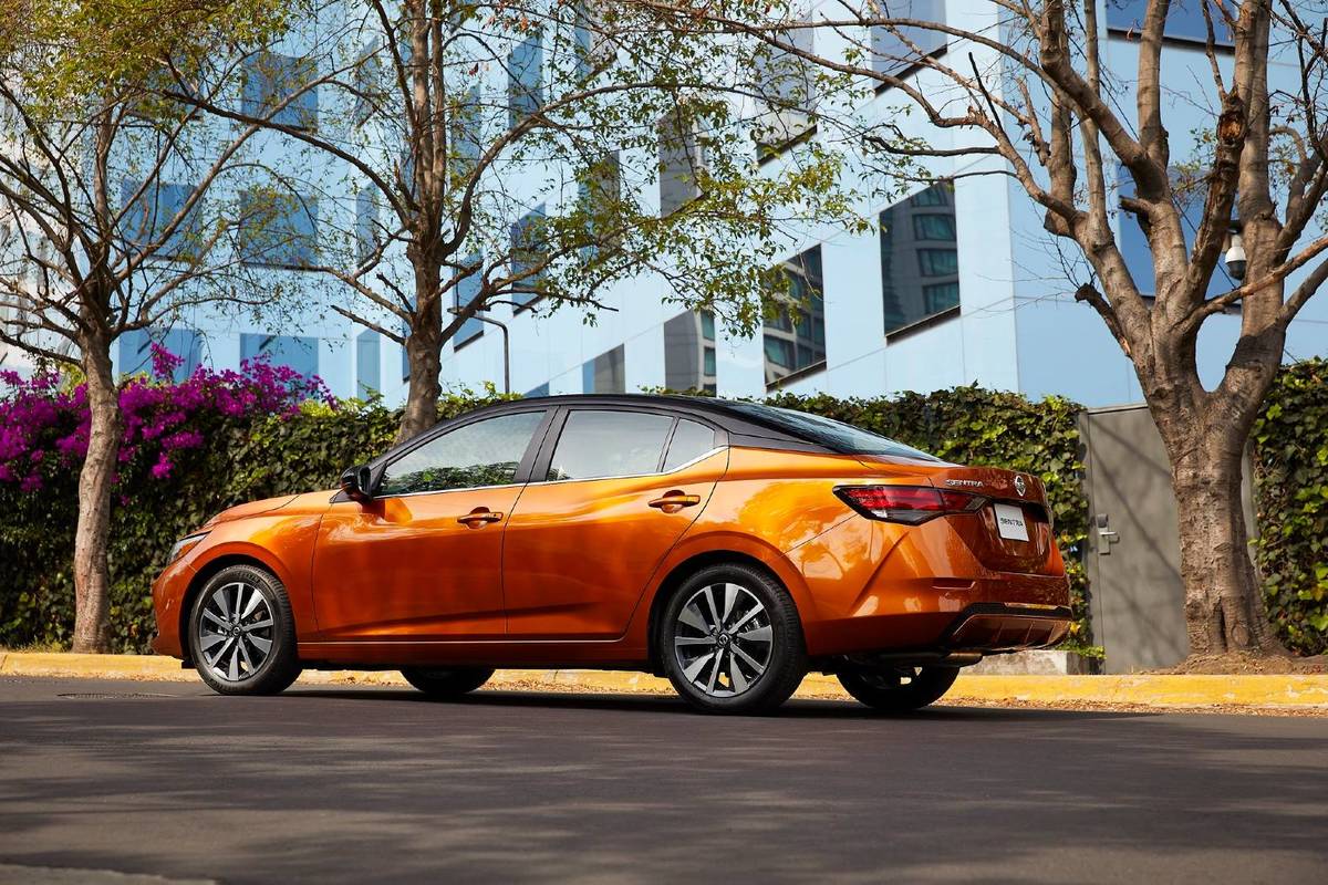 Nissan Sentra 20202 2 (Especial)
