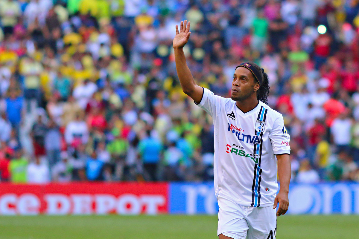 Ronaldinho con Querétaro (Imago7)