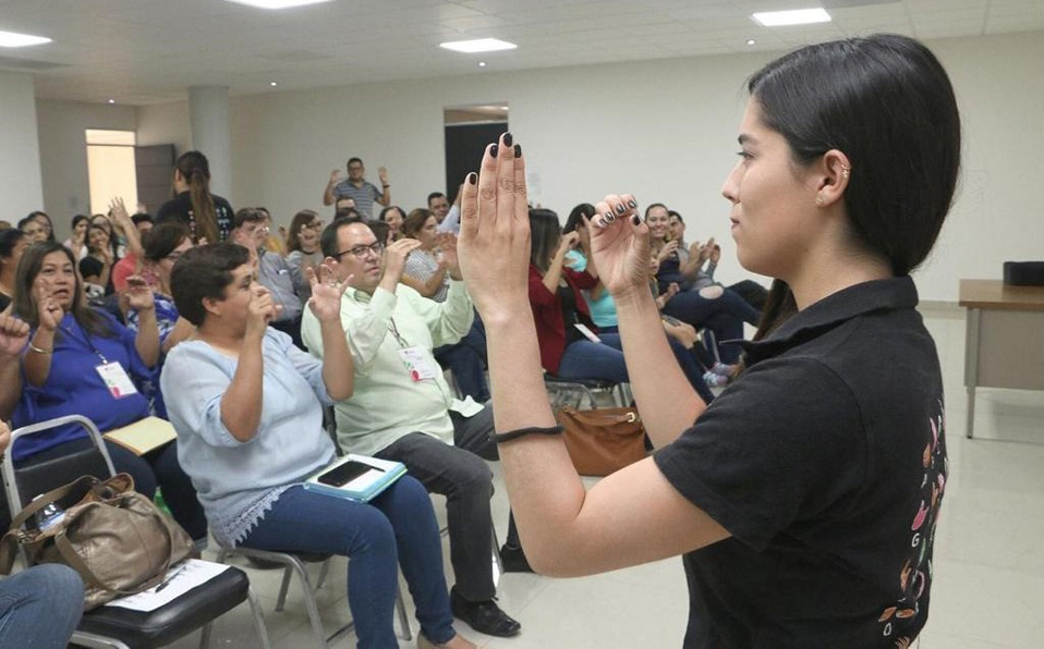 El curso en línea de Lengua de Señas se manejará por distintos niveles. (Cortesía)