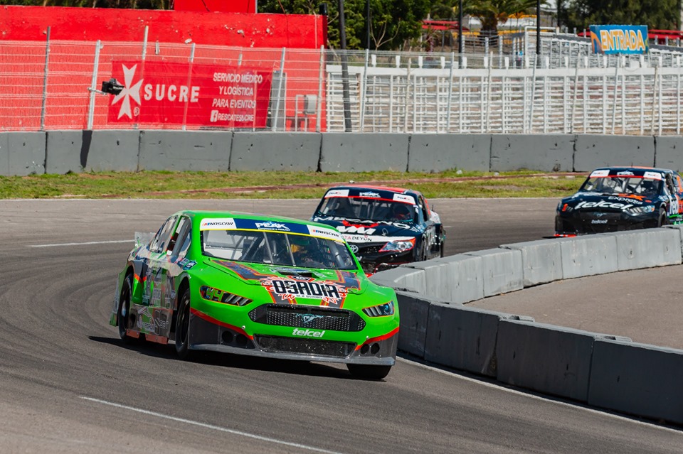 Santos Zanella padre culminó las 150 vueltas dentro del top ten de la categoría. (Especial)