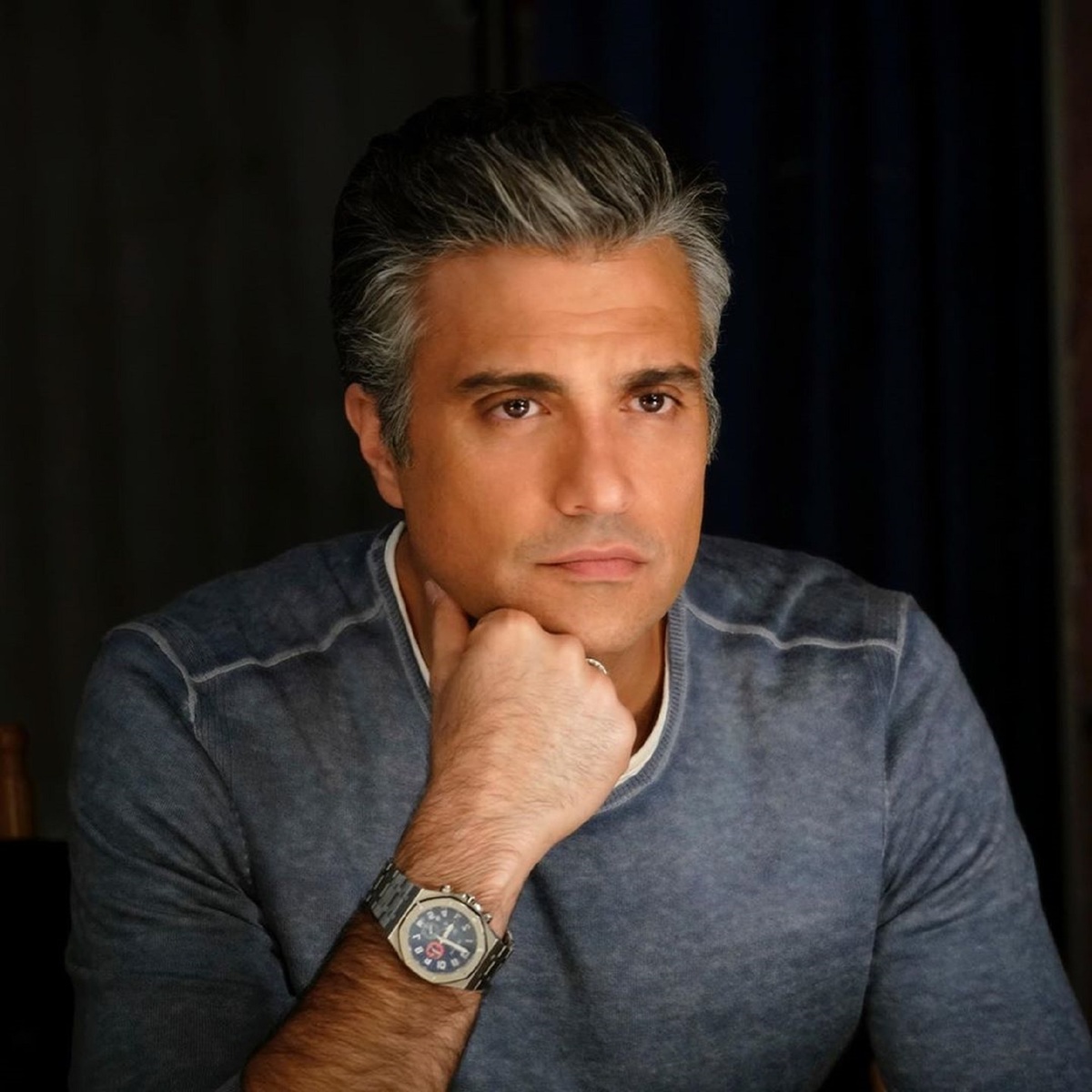 Jaime Camil recreó una fotografía de hace 20 años (Instagram).