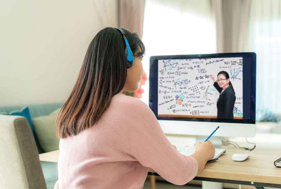 Aunque lo importante de inicio no era aprender, los cursos y talleres en línea pueden servir para abordar la nueva normalidad con otra perspectiva.