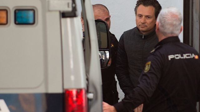 Alistan extradición de Emilio Lozoya; sale de prisión en Madrid