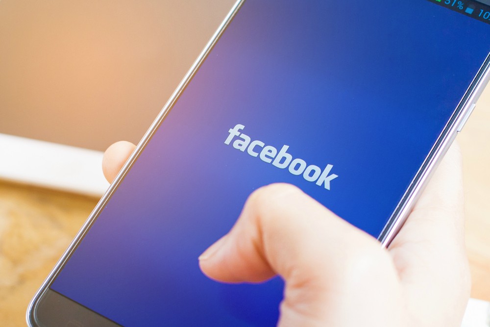 Facebook (Shutterstock).