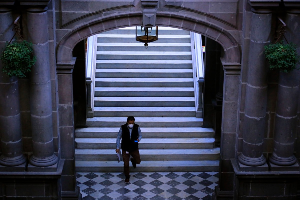 Interior del palacio municipal de Puebla. (Andrés Lobato)