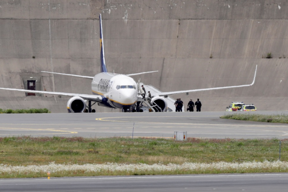 Avión de Ryanair sufre amenaza de bomba (Reuters)