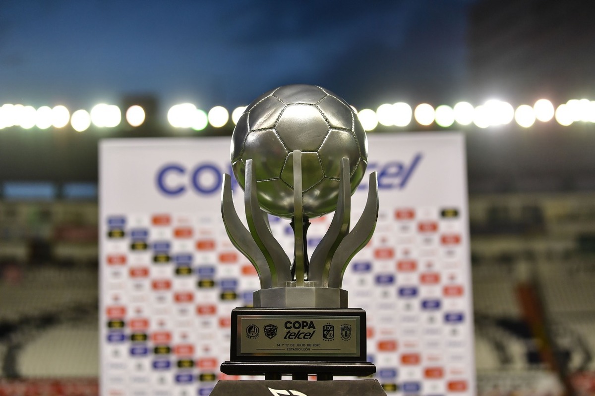En penales, León le regala el triunfo a Pachuca en torneo amistoso. Foto: Mexsport