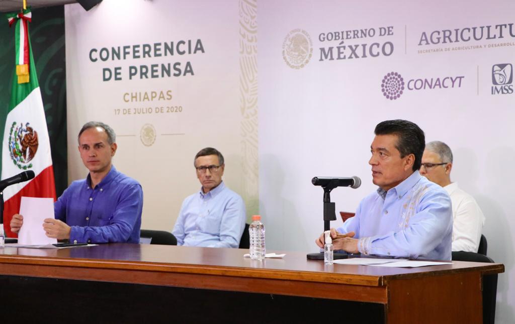 El subsecretario de Salud, Hugo López-Gatell junto al gobernador de Chiapas, Rutilio Escandón. (Especial)