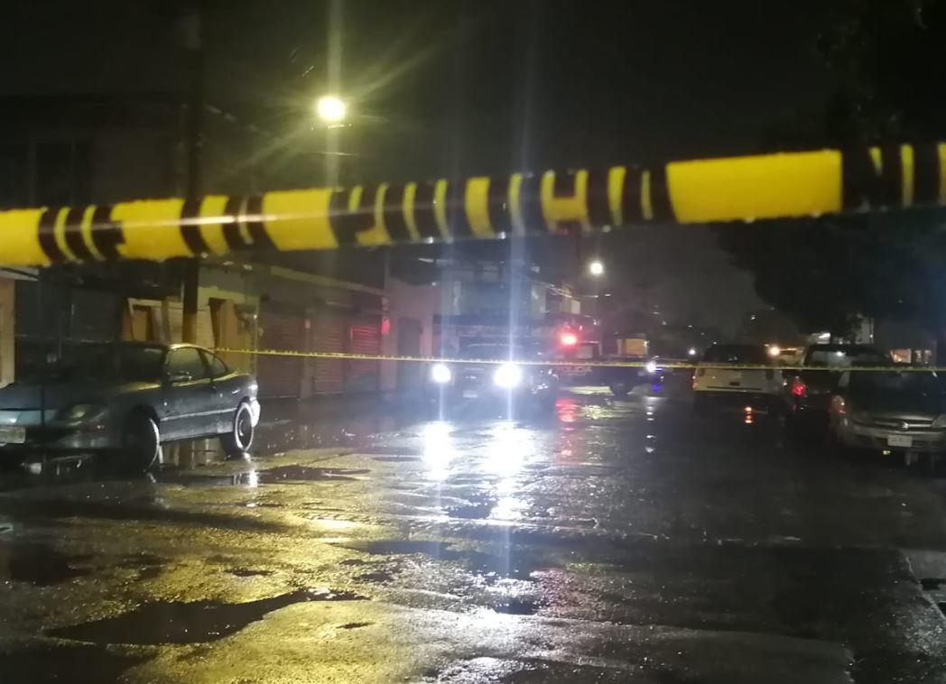 Al lugar acudieron elementos de la AEI y Policía de San Nicolás. Foto: Miranda Arias.