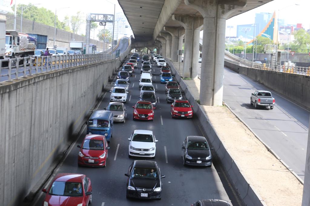 Vehículos que tendrán el Hoy No Circula para este lunes en la CdMx y Edomex.  (Javier Ríos)