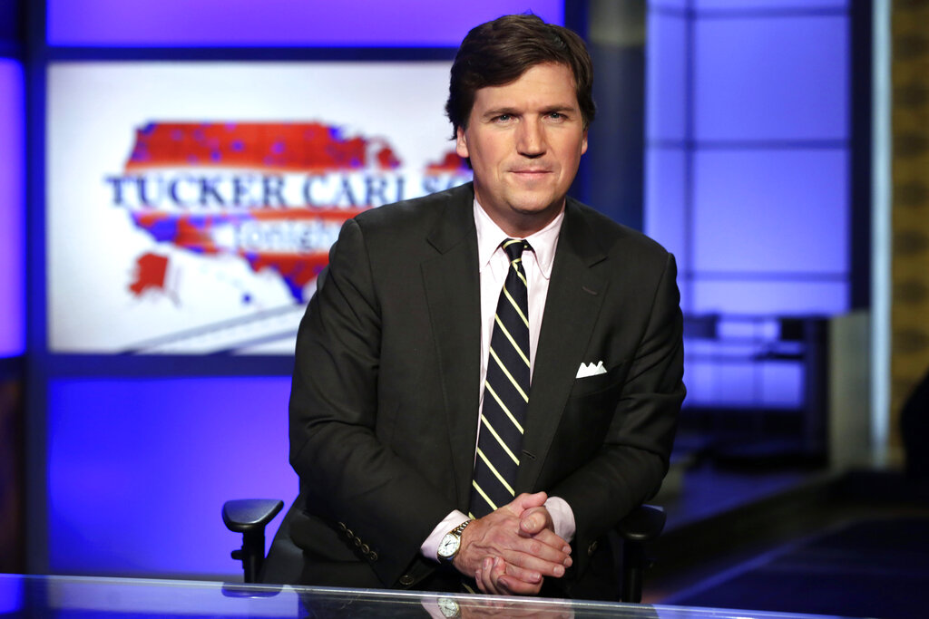 Tucker Carlson, uno de los conductores de la cadena Fox News. (AP / Archivo)