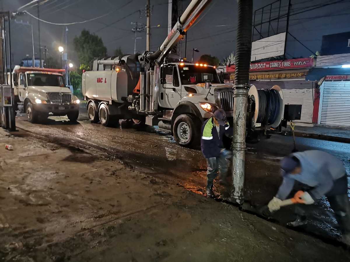El deslave también ocasionó inundaciones en la colonia El Rosario. | Alejandro González