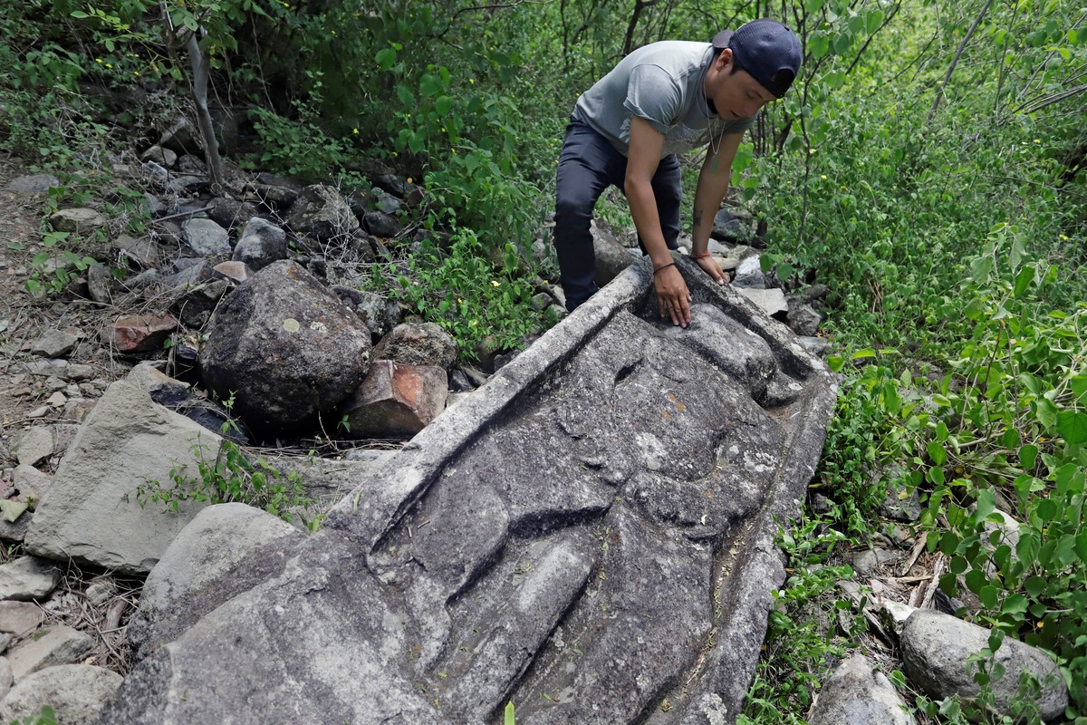 En Santa Cruz Huehuepiaxtla, Puebla, fueron descubiertos estos vestigios prehispánicos | EFE