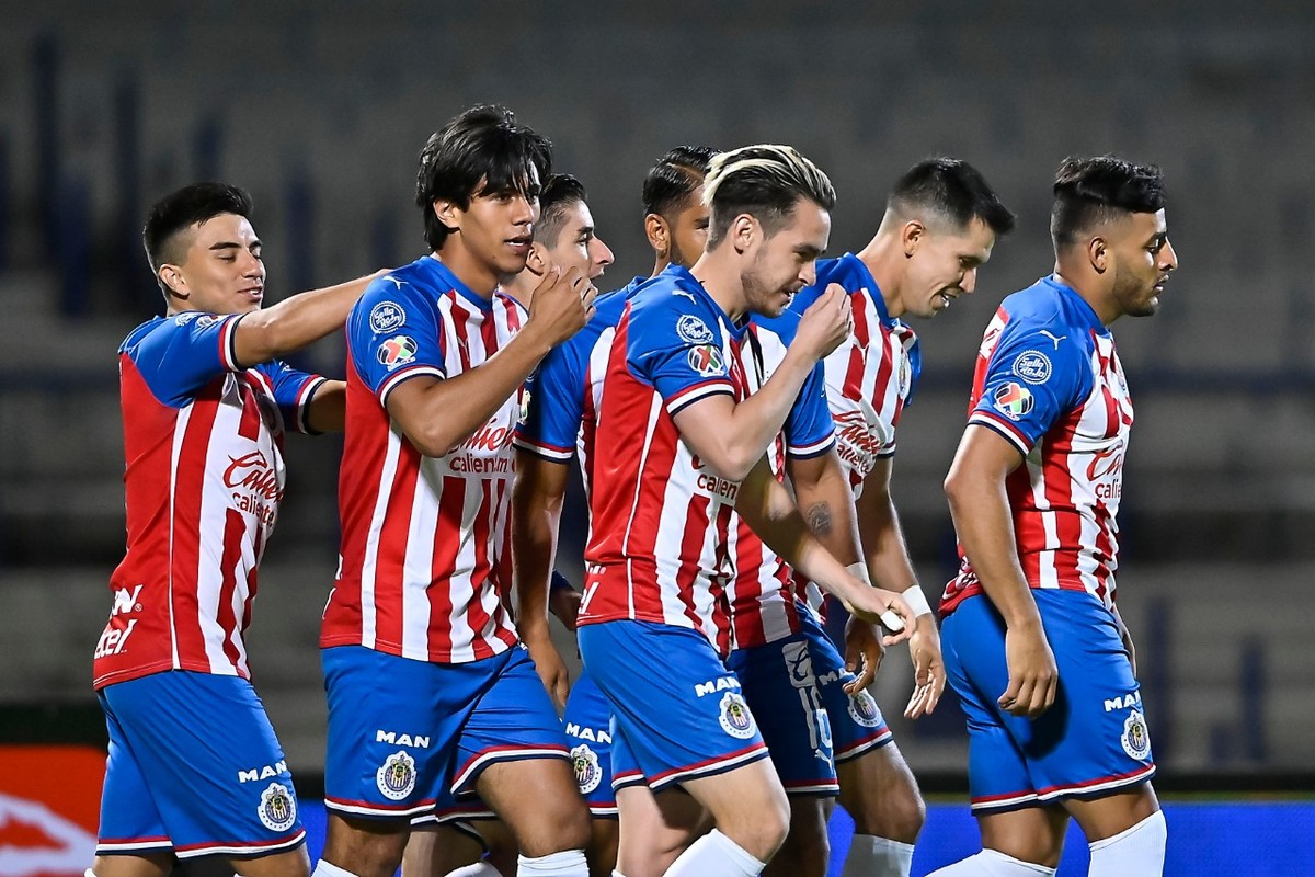Chivas tiene tres casos positivos de coronavirus (Imago7)