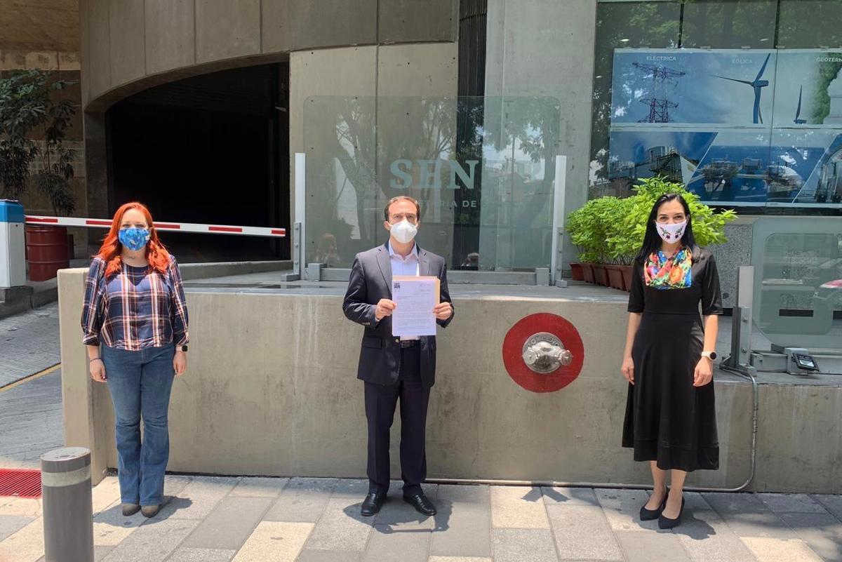 Los legisladores denunciaron la contaminación de la refinería de Cadereyta. Foto: Especial.