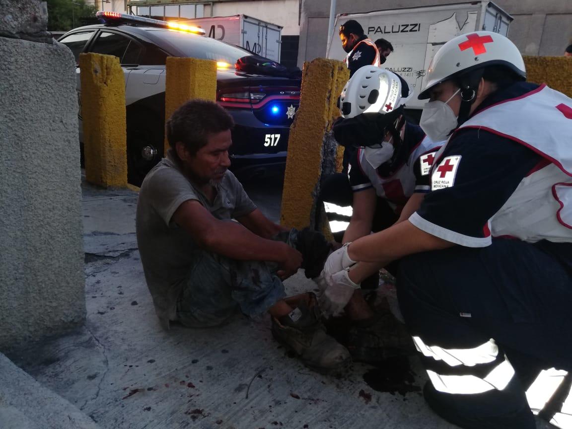 El atropellado fue trasladado al Hospital Universitario. Foto: Agustín Martínez.