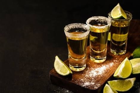 El tequila sólo puede ser producido en México. (Tomada de Segob)