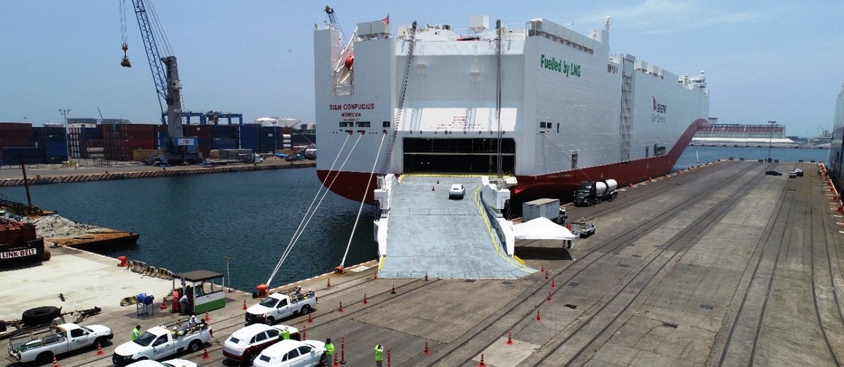 La nave marítima llegó desde Alemania. | Isabel Zamudio