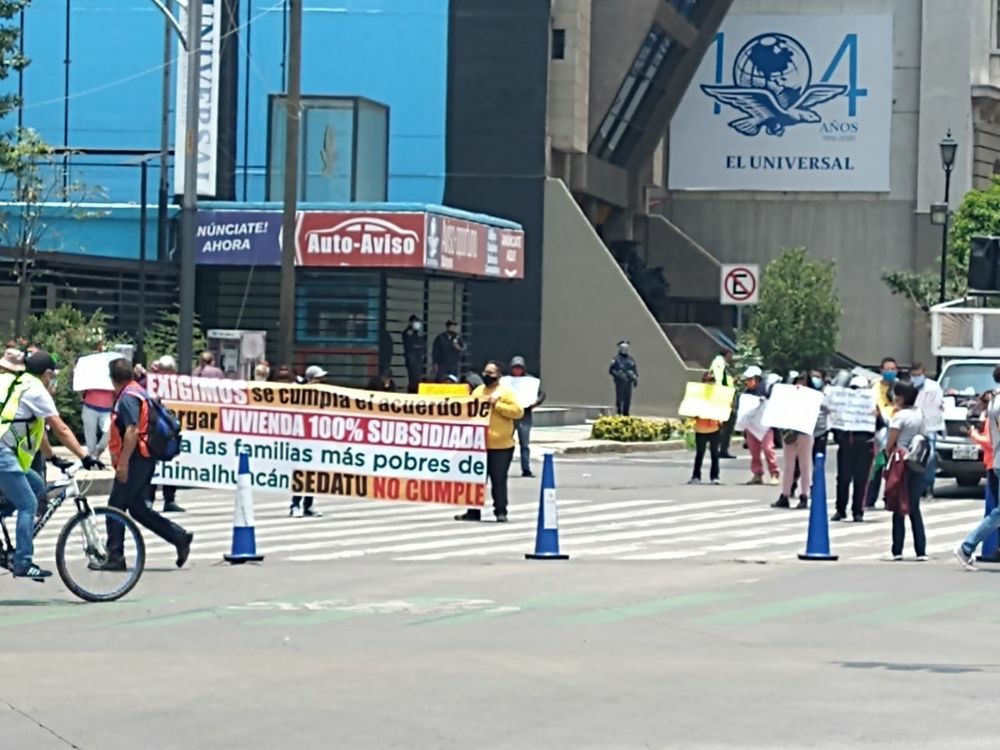 Protesta de habitantes de Chimalhuacán en Bucareli. (César Velázquez)