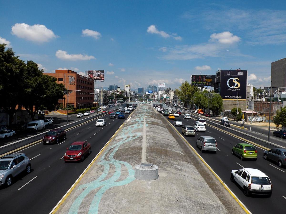 Estos vehículos descansan de acuerdo con el Hoy No Circula en la CdMx y la zona conurbada del Edomex. (Octavio Hoyos)