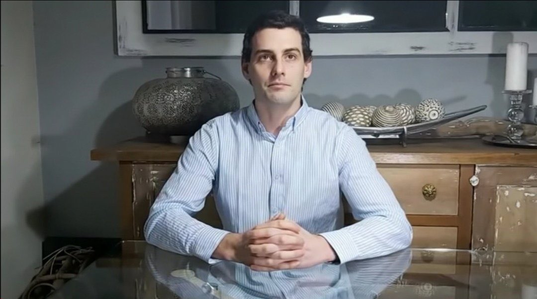 Martín Pradenas, el joven de 28 años, está acusado de la violación de Antonia Parra. (@s0ftaetae)