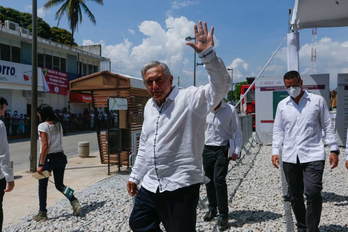 El presidente Andrés Manuel López Obrador en su visita en Oaxaca. (Omar Franco)
